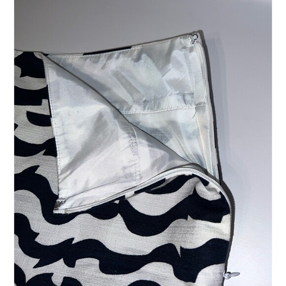 Ann Taylor Mini Skirt Ivory and Black Textured Women’s 10 Excellent! - Picture 3 of 9